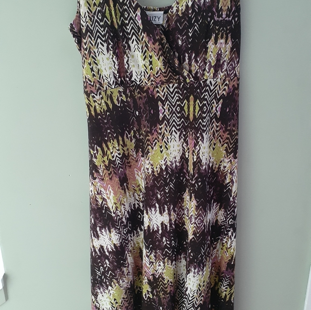 Dress - Picture 2 of 3